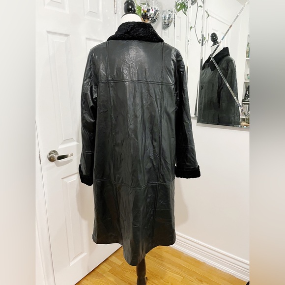 Knee length faux fur and pleather jacket - Picture 4 of 8